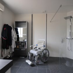 une Maison Auton'home et ses sanitaires ergonomiques adaptés et accessibles